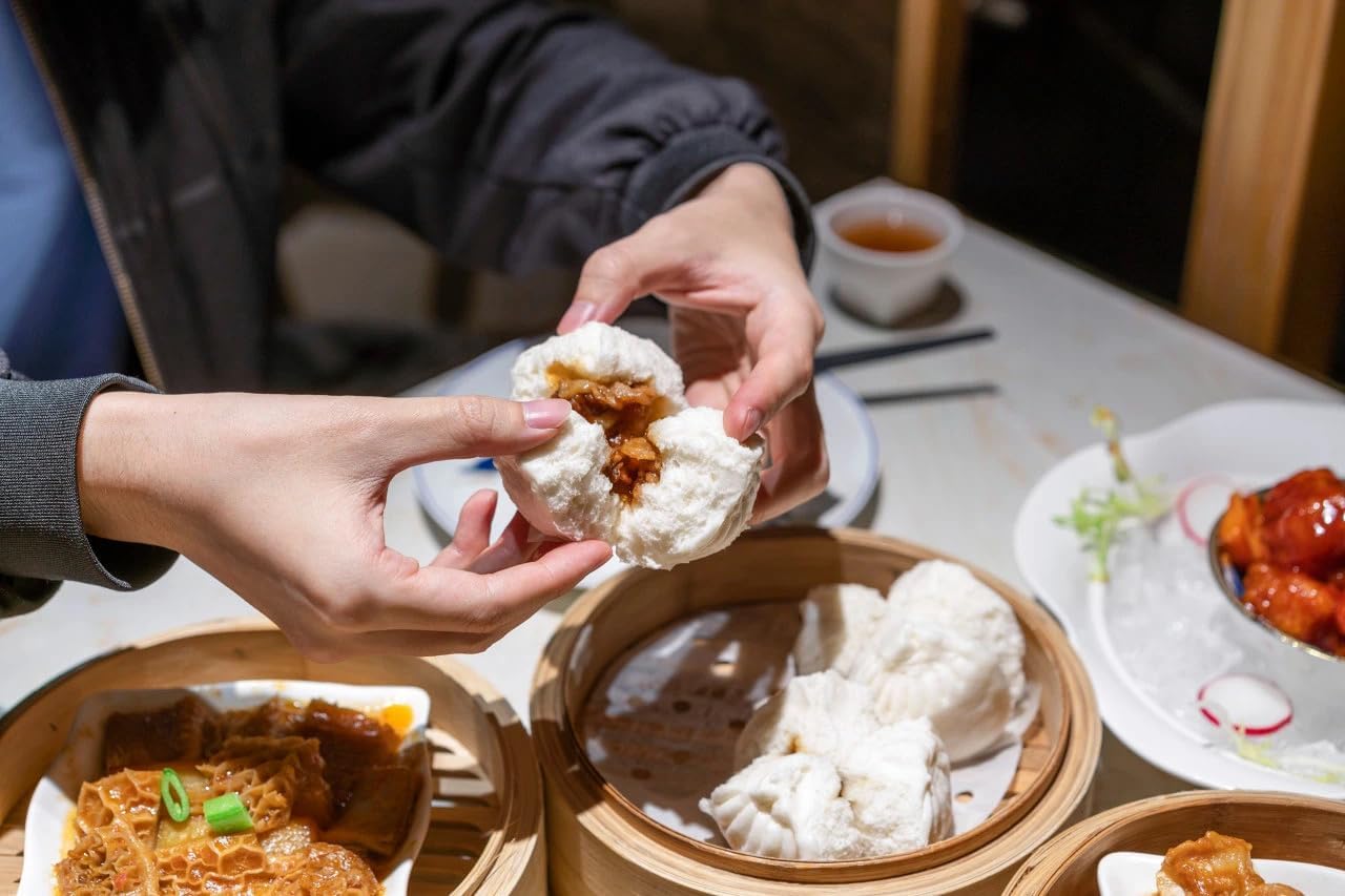 JapanBargain, Chinese Bamboo Steamer Steaming Basket for Vegetable Seafood Dim Sum Dumpling Bun Egg, 8-inch