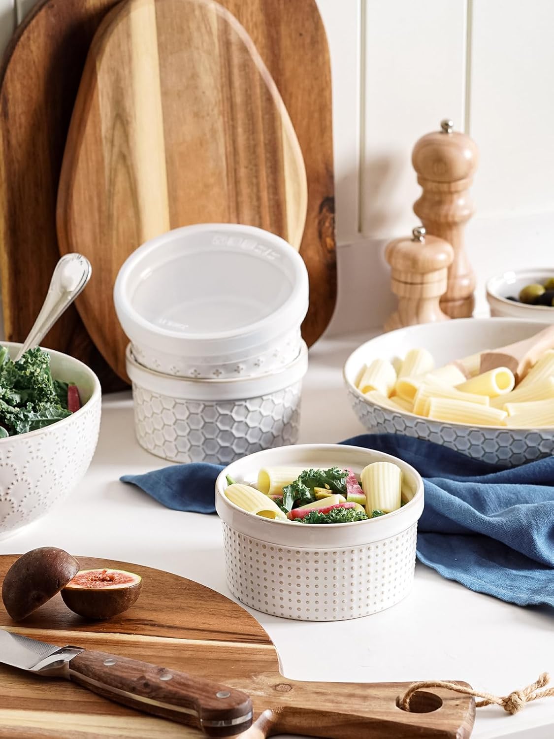 LE TAUCI Ramekins Oven Safe with Lids, 12 oz Ramikin Set for Creme Brulee, Souffle, Dipping Sauce, Onion Soup, Ceramic Food Storage Container - 5 inch, Set of 4, Arctic White