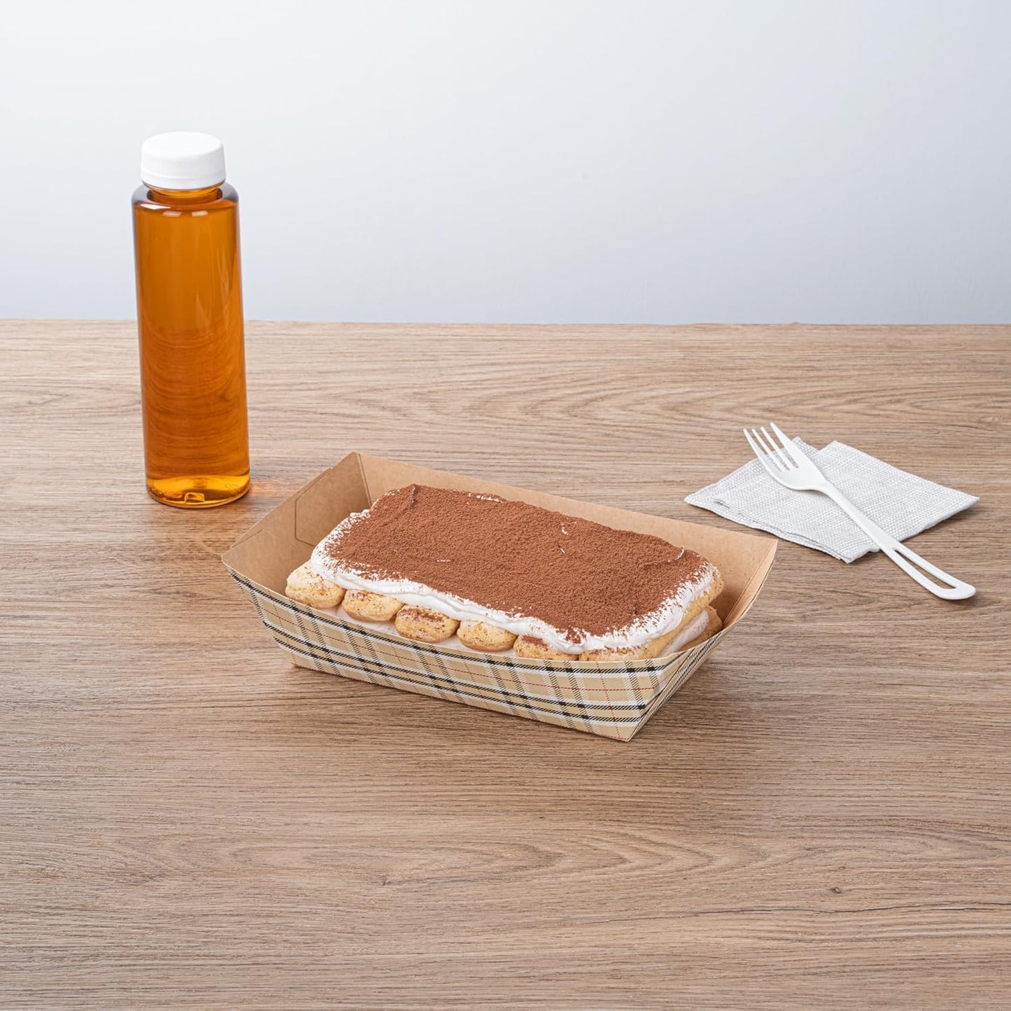 Restaurantware Bio Tek 2 Pound Food Boats 200 Disposable Paper Food Trays - Heavy-Duty Greaseproof Plaid Paper Boats For Snacks Appetizers Or Treats Use At Parties Or Carnivals