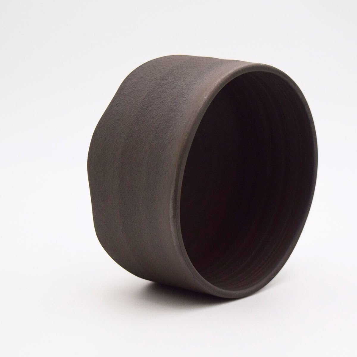 Ceramic Matcha Bowl – Handmade Chawan Matcha Bowl, Japanese Bowl, Charcoal Gray, 21.1 oz, 620ml Made in Japan