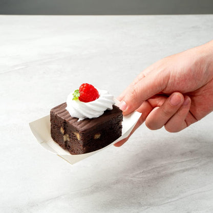 Restaurantware Bio Tek 4 Ounce Paper Boats 50 Disposable #25 Food Trays - PE Lining Durable White Paper Food Baskets For Concession Stands Picnics or Fairs Stackable