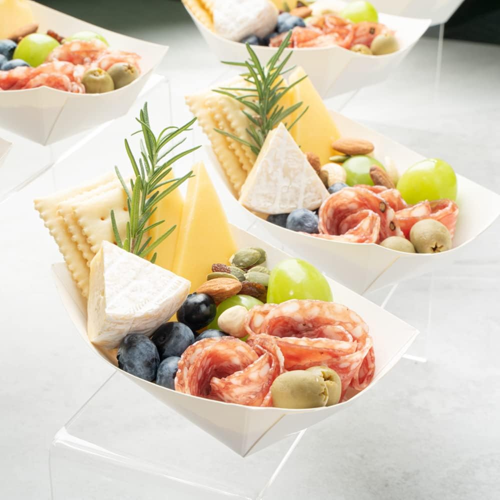 Restaurantware Bio Tek 6 Ounce Boat Paper Boats 50 Disposable #40 Food Trays - PE Lining Durable White Paper Food Baskets For Concession Stands Picnics or Fairs Stackable