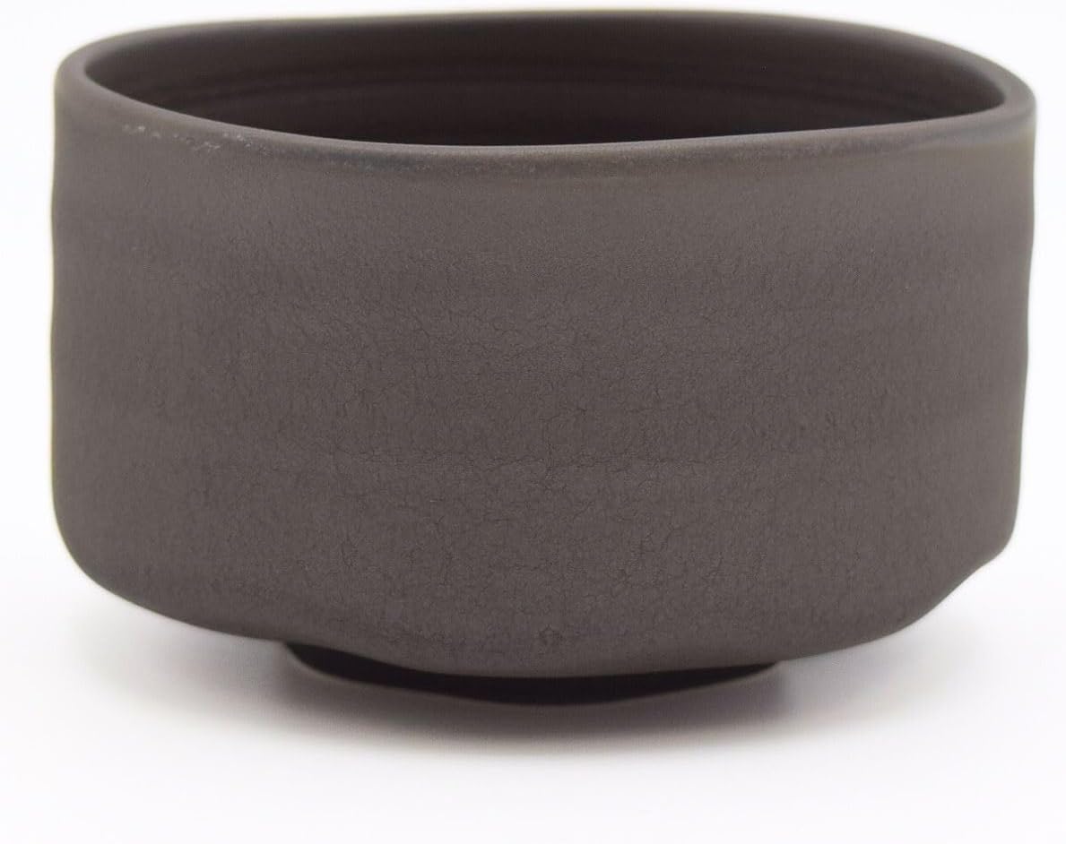 Ceramic Matcha Bowl – Handmade Chawan Matcha Bowl, Japanese Bowl, Charcoal Gray, 21.1 oz, 620ml Made in Japan