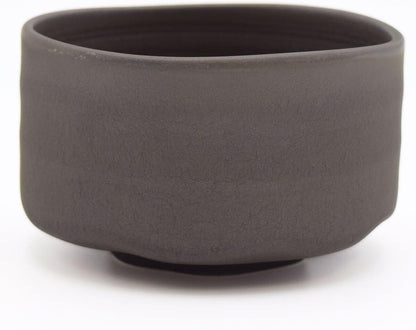 Ceramic Matcha Bowl – Handmade Chawan Matcha Bowl, Japanese Bowl, Charcoal Gray, 21.1 oz, 620ml Made in Japan