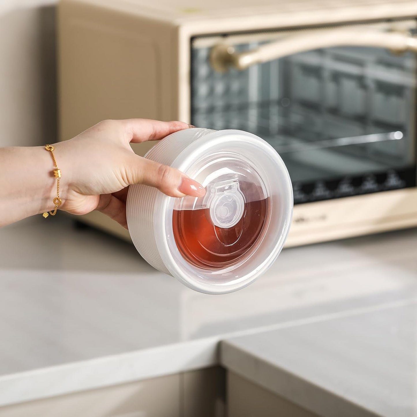 Ceramic Bowls with Lids: 20 oz Microwave Safe Food Storage Containers for Soup, Salad, Cereal, Leftovers, Meal Prep, Lunch, Picnic, Camping, Serving - Airtight, White, Set of 4