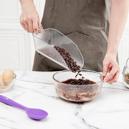 Restaurantware Met Lux 32 Ounce Ice Scoop 1 Flat Bottom Food Scoop - Beveled Front Edge Hanging Slot Clear PC Plastic Flour Scoop Lightweight For Ice Or Dry Ingredients