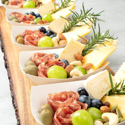 Restaurantware Bio Tek 6 Ounce Boat Paper Boats 50 Disposable #40 Food Trays - PE Lining Durable White Paper Food Baskets For Concession Stands Picnics or Fairs Stackable