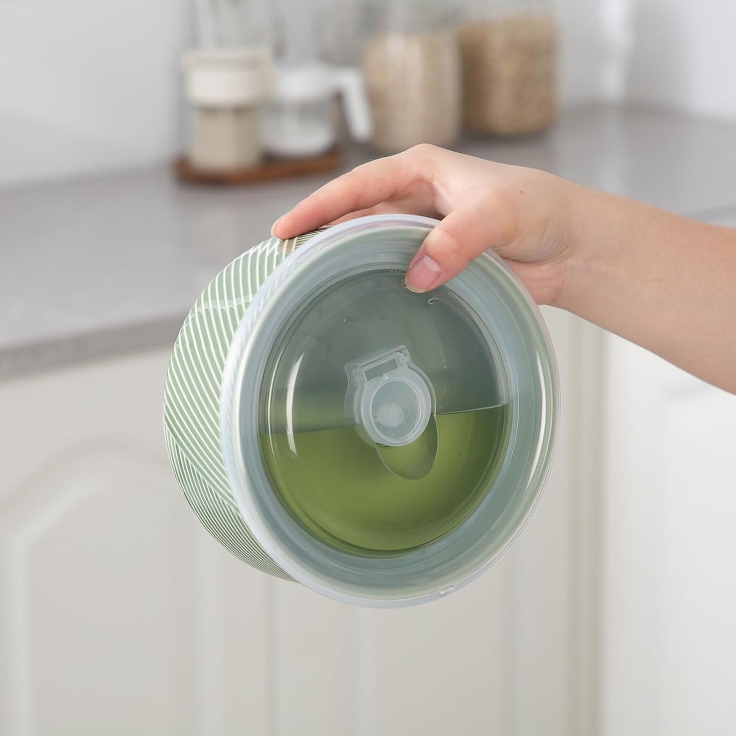 Large Ceramic Bowls with Lids: 32 oz Microwave Safe Food Storage Containers for Soup Salad Meal Prep Lunch Picnic Camping - 6 Inch, Set of 4 (Pea Green)