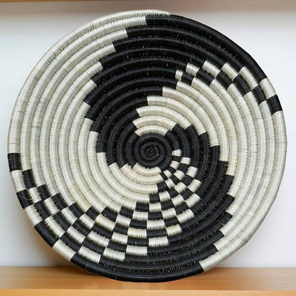 Handwoven African Basket Handmade sisal Fruit Bowl Wall Hanging decorative Baskets for Home Living Room Kitchen Centerpiece Zen Designs Arts and Crafts (Swirl Black Natural, 10in diameter)