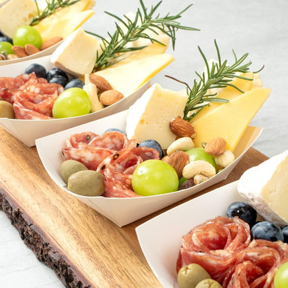 Restaurantware Bio Tek 6 Ounce Boat Paper Boats 50 Disposable #40 Food Trays - PE Lining Durable White Paper Food Baskets For Concession Stands Picnics or Fairs Stackable