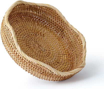 Rattan Bread Basket, Round Fruit Baskets, Scalloped Wicker Storage Bowls, Natural Woven Serving Basket Bowls, Decorative Baskets for Kitchen Counter Organizing, Gift Basket, 1 Pack, S Size