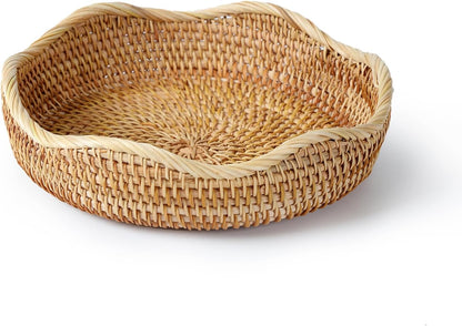Rattan Bread Basket, Round Fruit Baskets, Scalloped Wicker Storage Bowls, Natural Woven Serving Basket Bowls, Decorative Baskets for Kitchen Counter Organizing, Gift Basket, 1 Pack, S Size