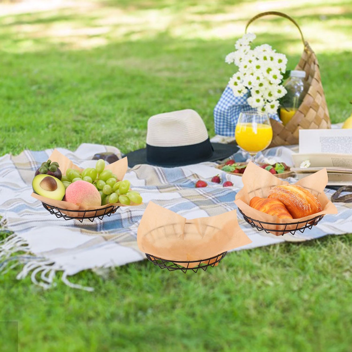 15 Pack 8 Inch Round Wire Bread Basket, Metal Fast Food Baskets with 50 Sheets Deli Wrappers Paper, Metal Dinner Roll Baskets for Home & Kitchen, Serving and Storage(Black)
