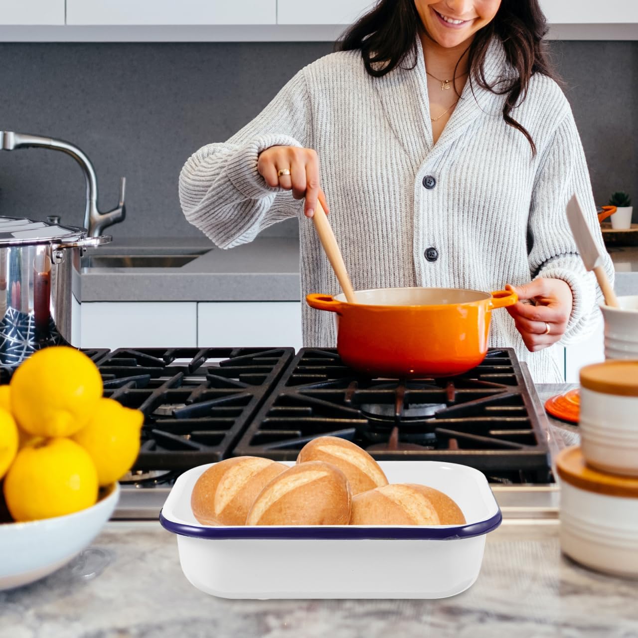 PRETYZOOM Enamel Baking Pan Small Enameled Bakeware Tray for Bread and Food Storage 8.66X6.29X2.16 Inch Blue Rim Heat-Resistant Loaf Pan