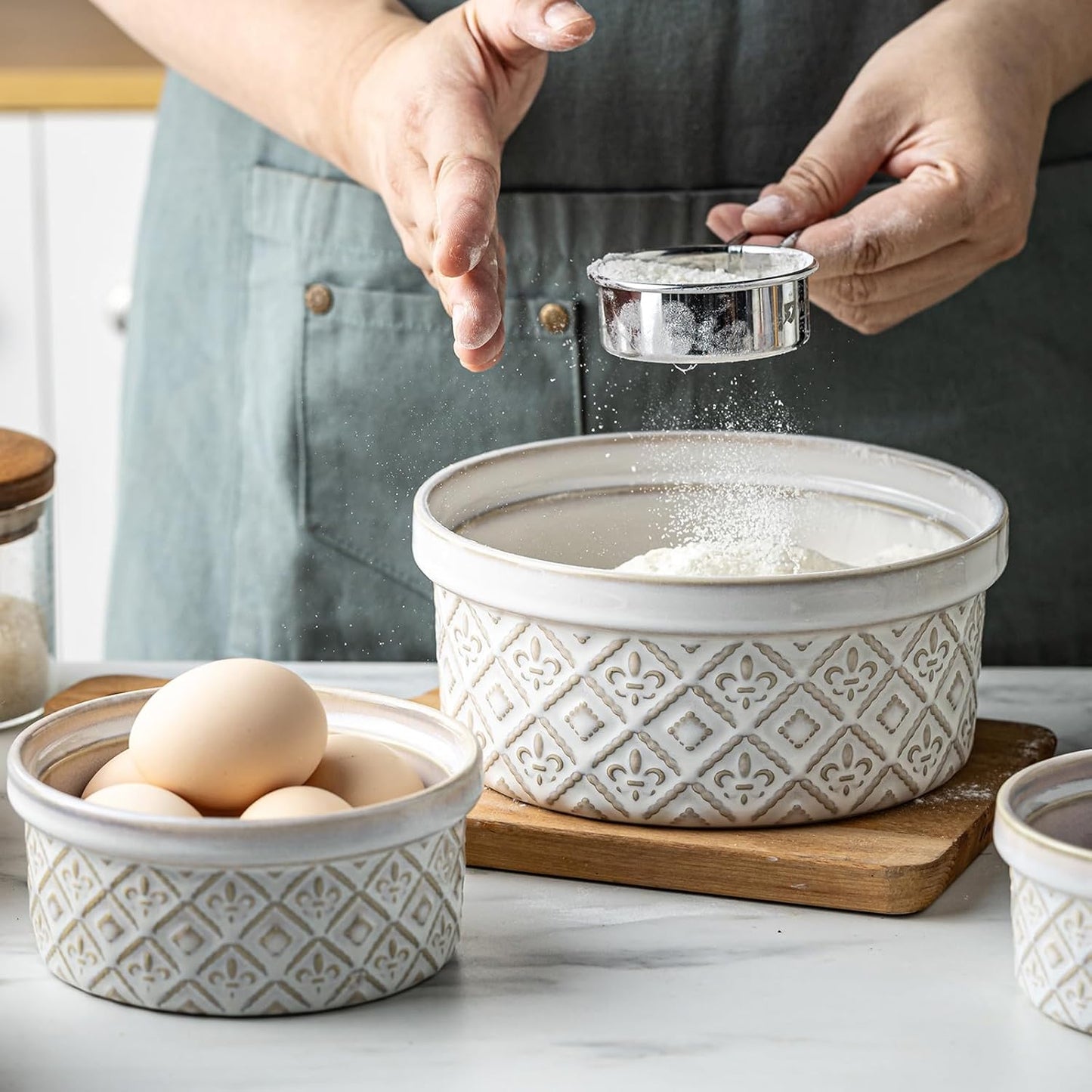 Airtight Food Storage Containers with Lids Mixing Bowls Set, Ceramic Serving Bowls with Lids Set of 4, 12/16/28/40 oz Stackable Nesting Salad Bowls for Cooking, Baking, Ramen - Beige