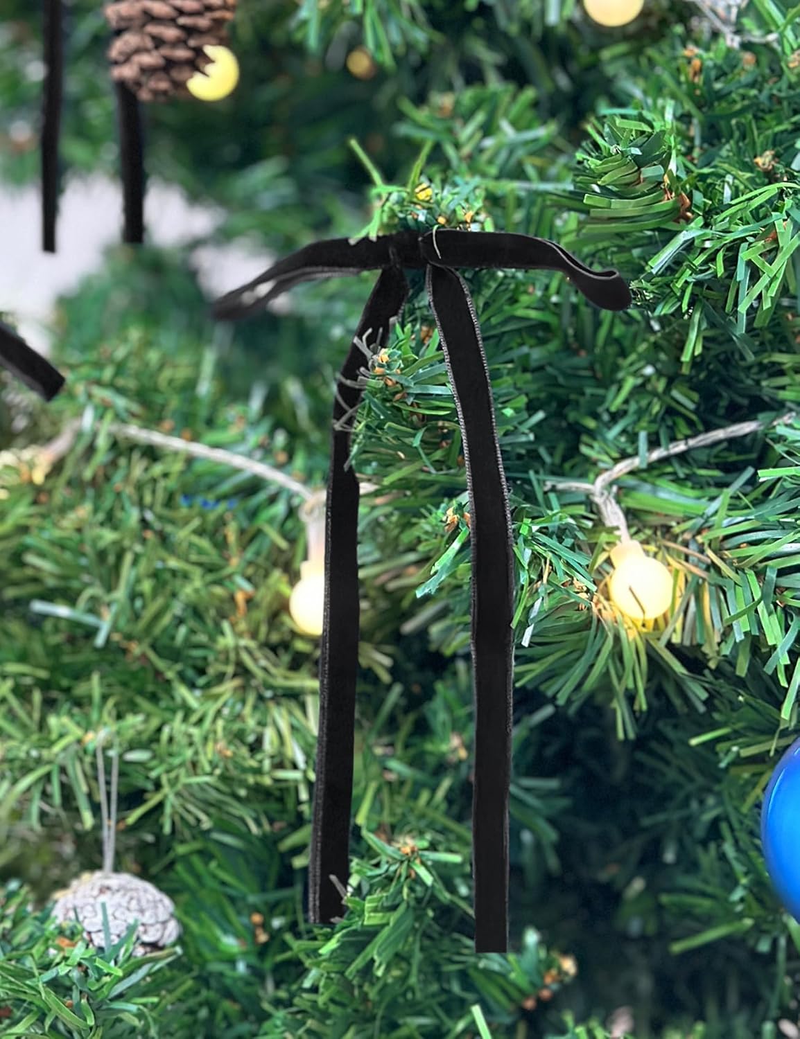 SIMISI RIBBON 24Pcs Black Christmas Velvet Ribbon Bows Decorations Xmas Ornaments Vintage Decor for Tree, Wreath, Garland (3/8'' Width, 5 * 7 inch)