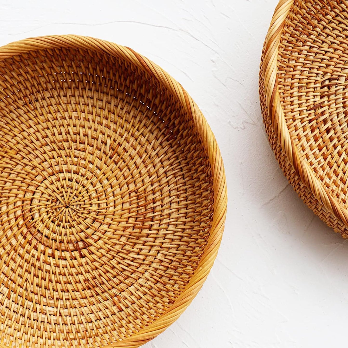 I-lan 10 Inch Round Bread baskets with 2" Wall, Rattan Fruit Basket with Rolled Edge, Decorative Natural Basket Wicker Bowl for Nuts, Candy Catch All Dish, Storage, Coffee Table, Brown, L