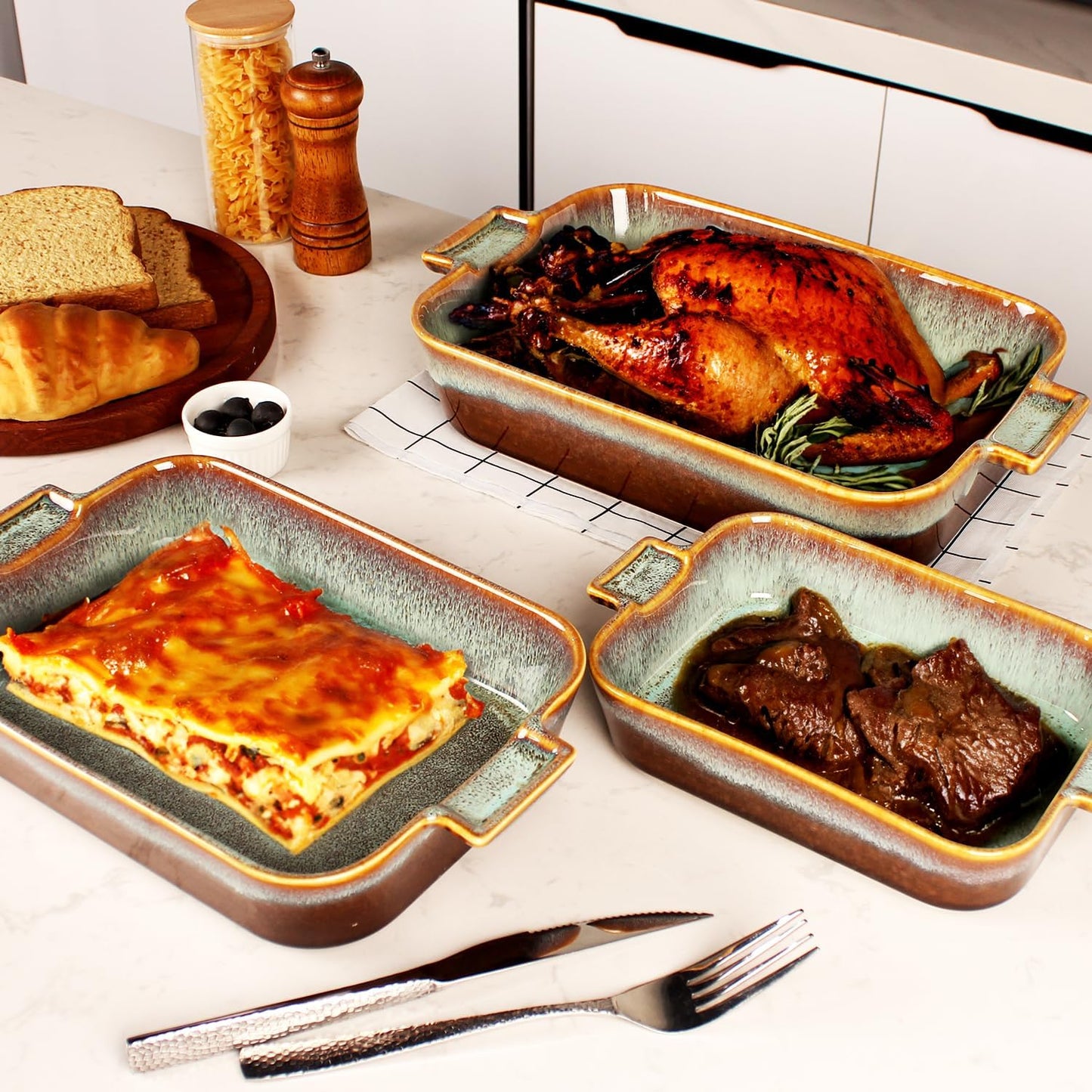 Rectangular 9.5 x 7 Casserole Dish, 47 oz Ceramic Au gratin Baking Dish with Handles, or for mixing, salad, pasta plate, Best gift for those who love baking, Microwave, Oven safe