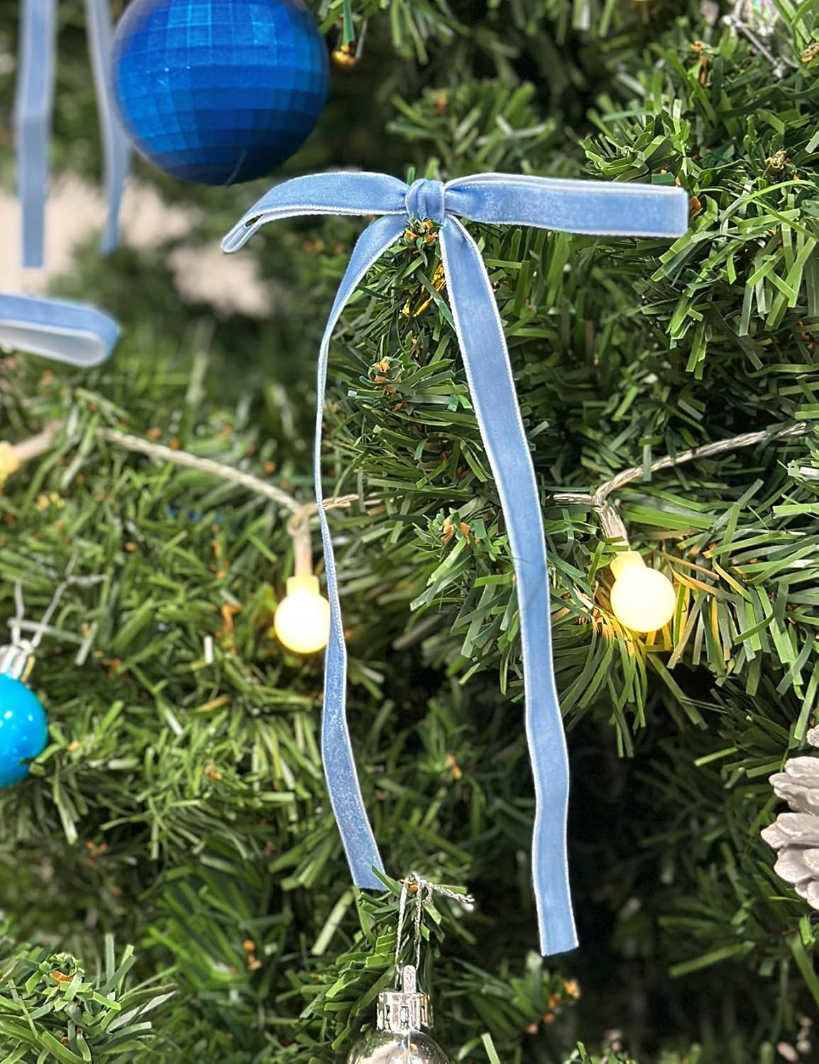 SIMISI RIBBON 24Pcs Light Blue Christmas Velvet Ribbon Bows Decorations Xmas Ornaments Vintage Decor for Tree, Wreath, Garland (3/8'' Width, 5 * 7 inch)