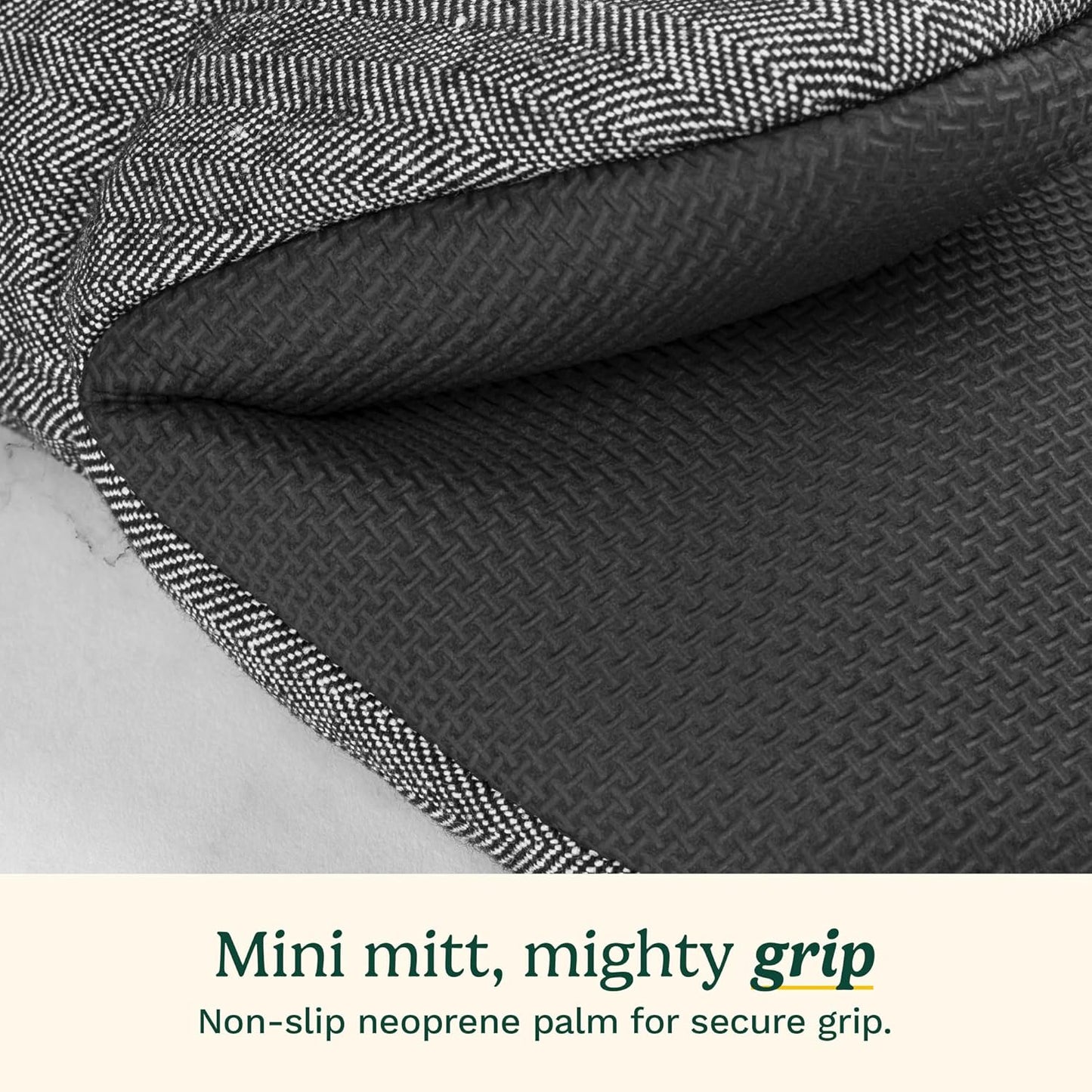 Cuisinart Heritage Mini Oven Mitts – 5.5” x 7” Heat-Resistant Kitchen Mitts for Oven with Non-Slip Neoprene Palm, Cotton Filling, and Faux Leather Loop – Durable Oven Mitt Set for Cooking & Baking