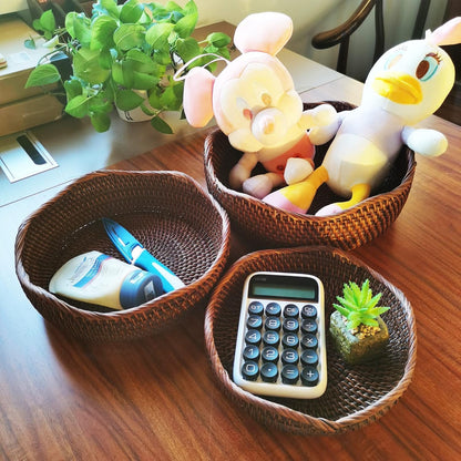 3 Pack Rattan Round Fruit Basket Food Storage Bowls Kitchen Organizer Snack Serving Bowl 9 10 11 Inch Wavy Edge Circle Tray Basket with 3” Deep Wall, Dark Brown Décor Display Tray Bowl 3-Size