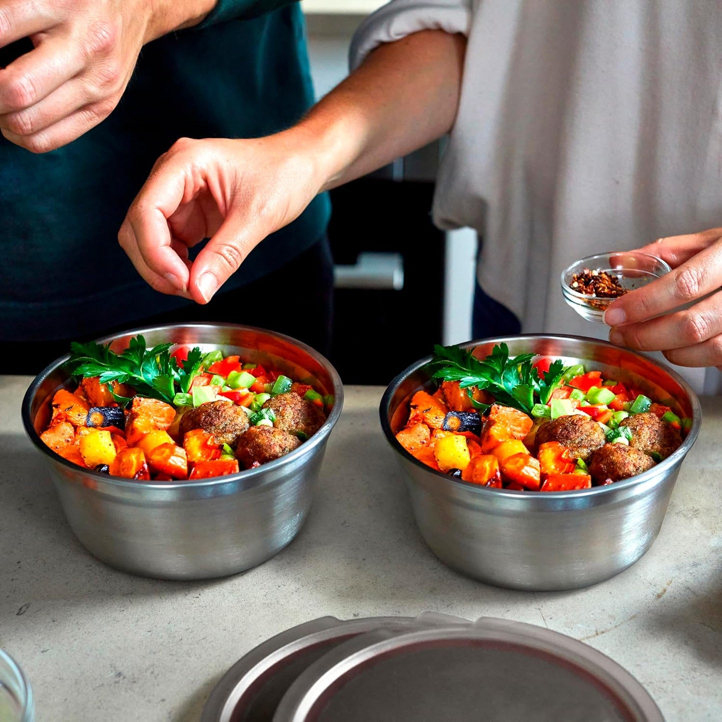 BLACK + BLUM Lunch Bowl - Reusable Meal Prep Containers for Picnic & Camping - Microwavable Stainless Steel Lunch & Dinner Food Storage Box with Leak Proof Lid - Dishwasher & Oven Safe - Medium 32oz