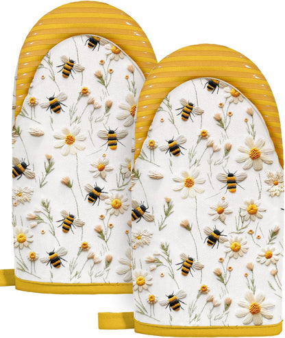 Slohif Bee Mini Oven Mitts Set – Yellow Extended Short Heat Resistant Kitchen Gloves for Women, 100% Cotton Oven Mitts with Silicone Grips, Non-Slip and Thick Durable for Cooking & Baking