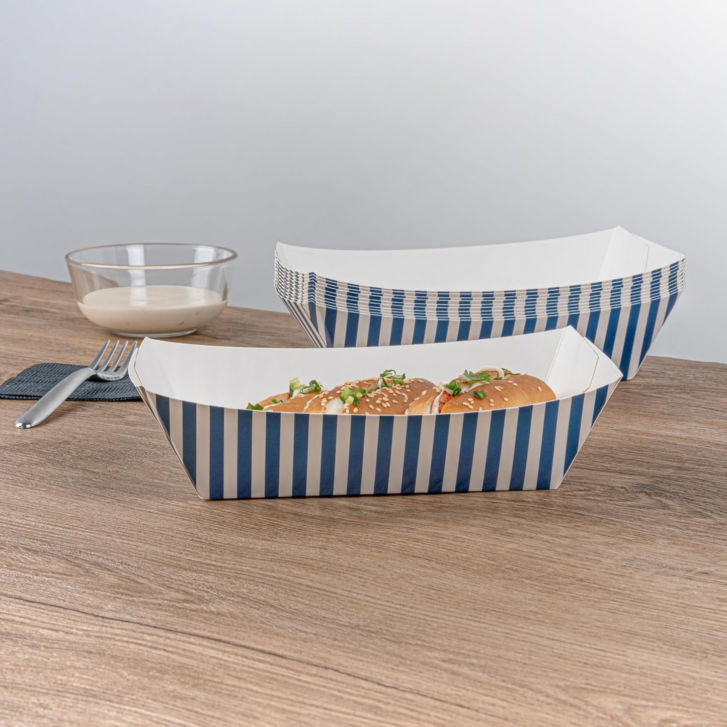Restaurantware Bio Tek 2 Pound Food Boats 200 Disposable Paper Food Trays - Heavy-Duty Greaseproof Blue And White Paper Boats For Snacks Appetizers Or Treats Use At Parties Or Carnivals