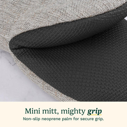 Cuisinart Heritage Mini Oven Mitts – 5.5” x 7” Heat-Resistant Kitchen Mitts for Oven with Non-Slip Neoprene Palm, Cotton Filling, and Faux Leather Loop – Durable Oven Mitt Set for Cooking & Baking