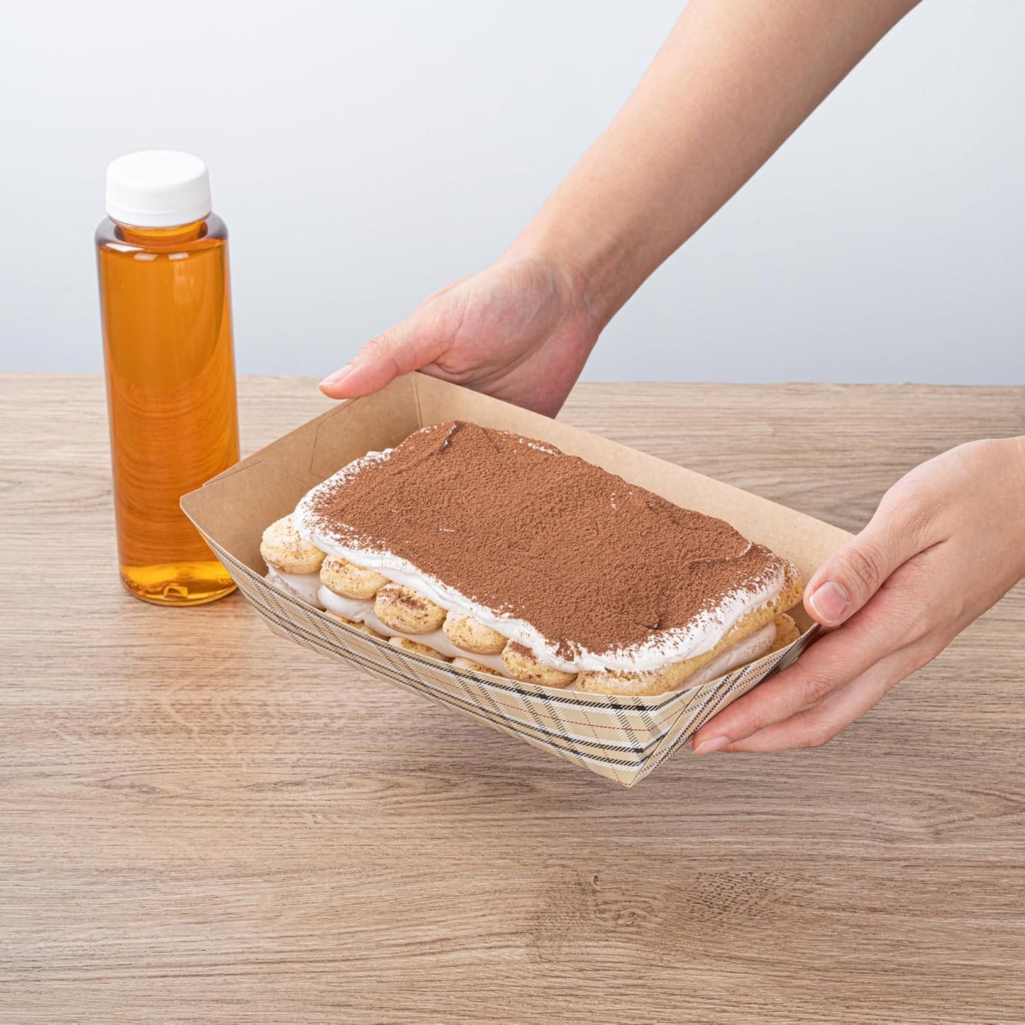 Restaurantware Bio Tek 2 Pound Food Boats 200 Disposable Paper Food Trays - Heavy-Duty Greaseproof Plaid Paper Boats For Snacks Appetizers Or Treats Use At Parties Or Carnivals