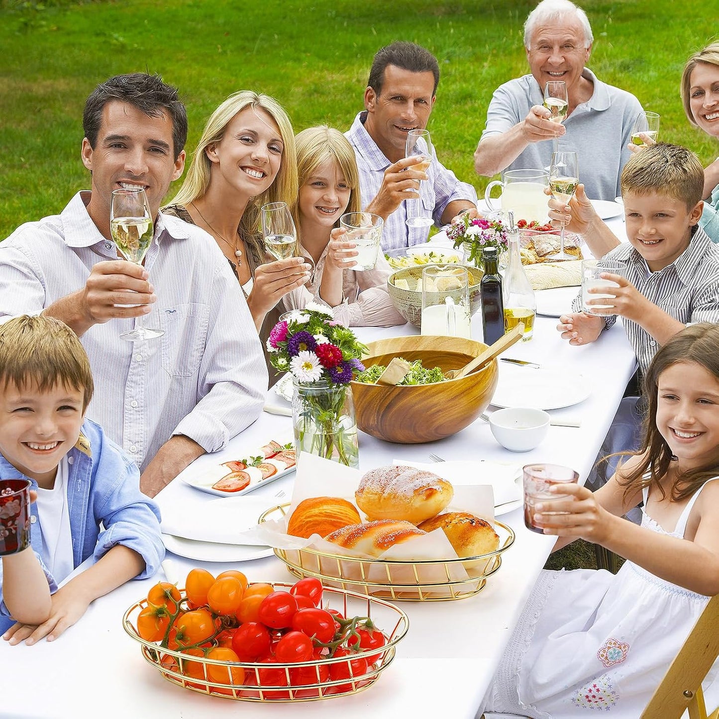 Tioncy 6 Pcs Chrome Oval Metal Wire Baskets 9.5 x 6.2 x 2.2 Inch Bread Serving Decorative Sandwich Container Christmas Party Fast Food Basket for Fruit Burger Kitchen Restaurant(Gold)