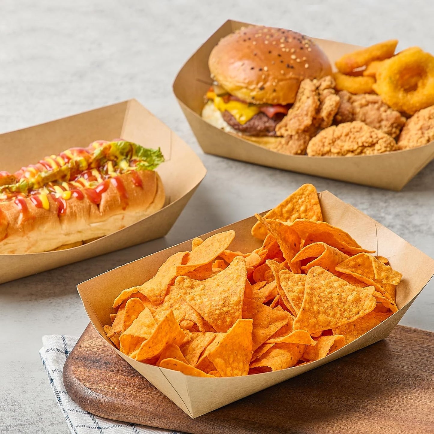 Ocmoiy 5lb Extra Large Paper Food Trays, 50 Pack Heavy Duty Kraft Food Boats Holders Disposable Serving Basket Trays for Nachos, Burgers, Fries, Tacos, Hot Dog, Sandwiches