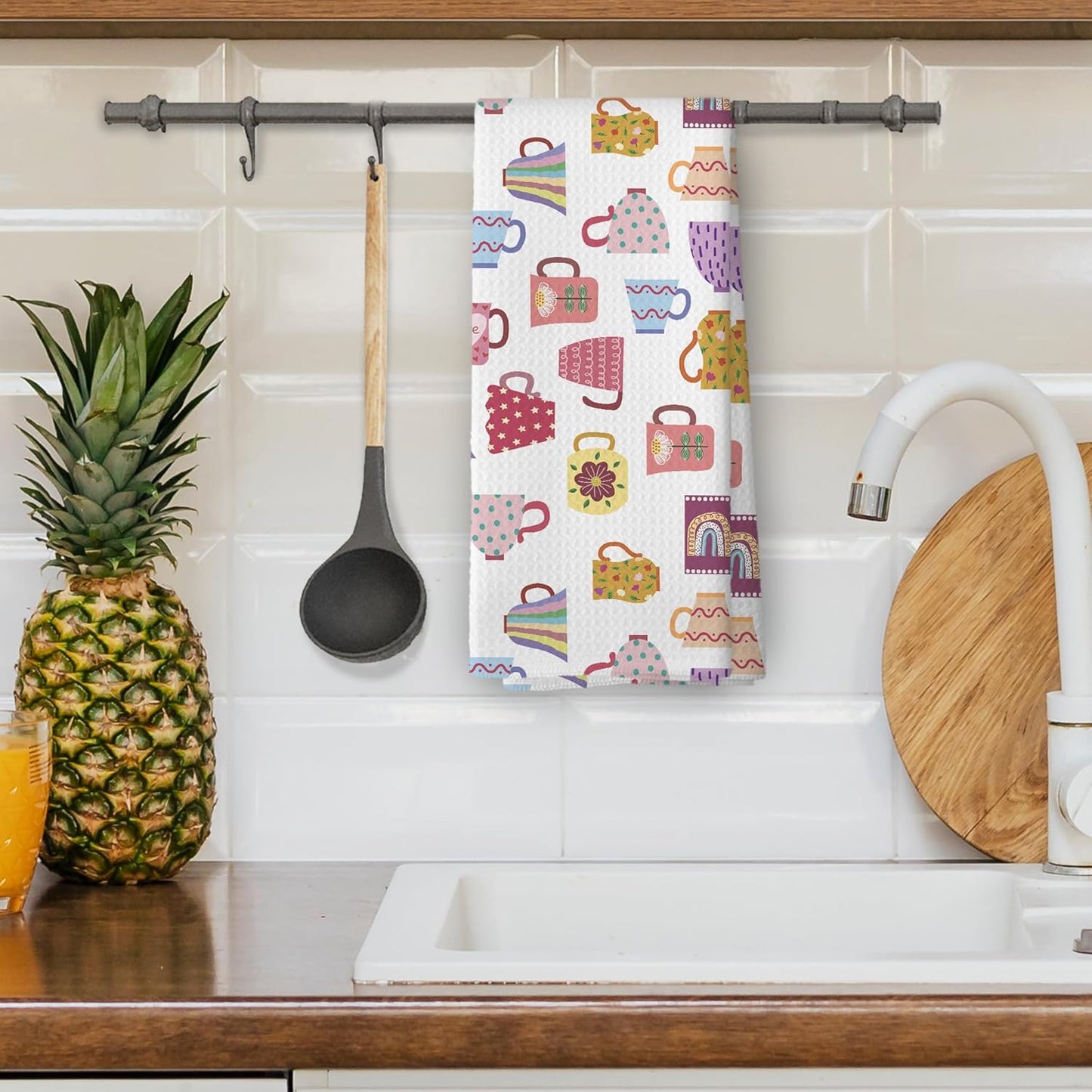 Trendy Teacups Kitchen Dish Towels, Coffee Cups Teapots Kitchen Decor, Aesthetic Garden Tea Lover Gifts for Women Men, Tea Time Hand Towels Kitchen Bathroom Tea Towels Decorations, 16x24inch