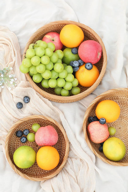 HITOMEN Handmade Rattan Bread Baskets Round Wicker Fruit Serving Storage Bowls, Natural Woven Decorative Kitchen Counter Organizing (Honey Brown) M-9.1"